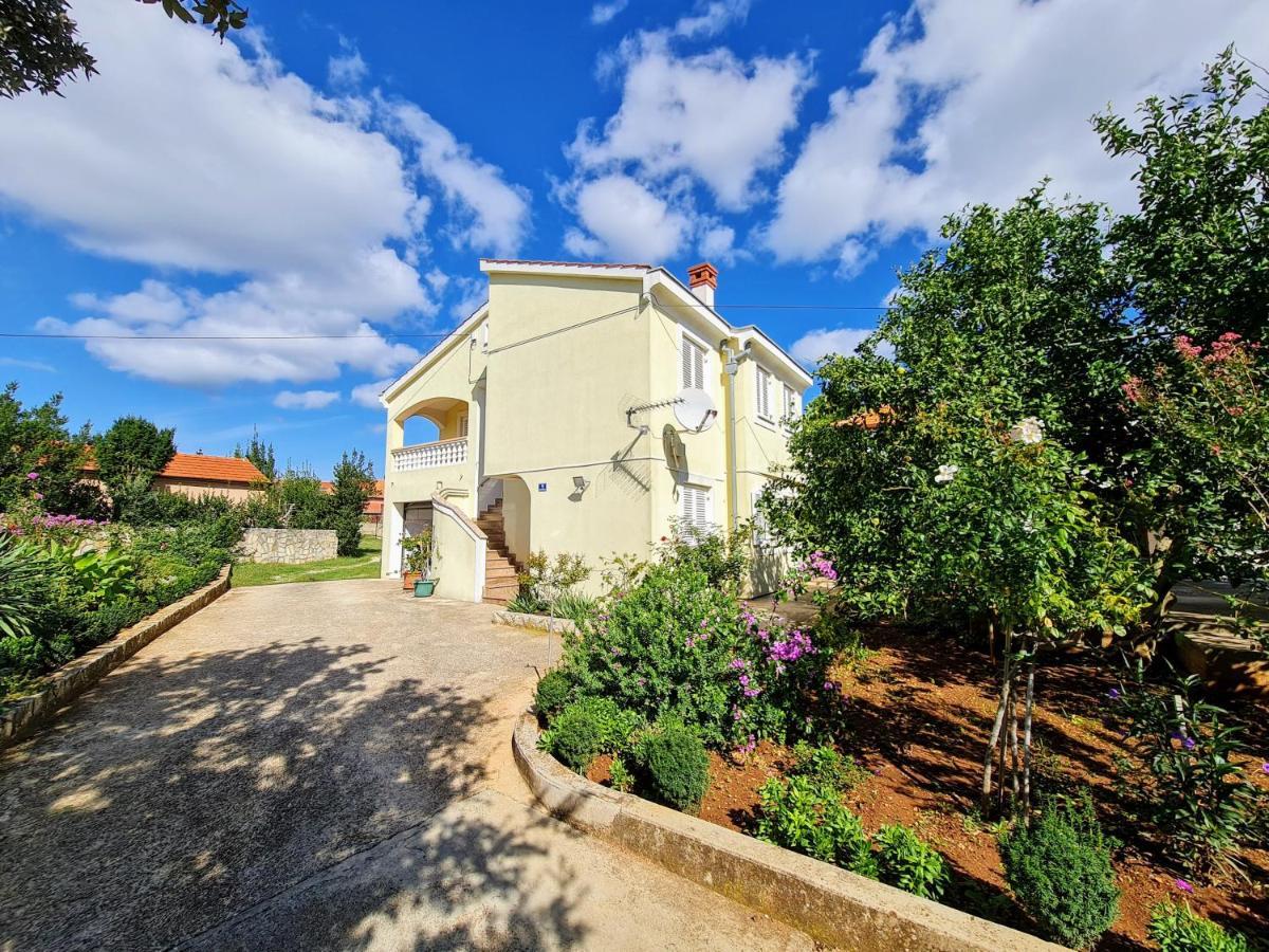 אוגייאן Apartmani Lenka מראה חיצוני תמונה