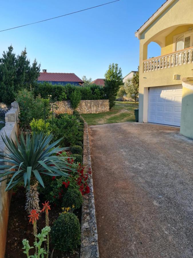 אוגייאן Apartmani Lenka מראה חיצוני תמונה