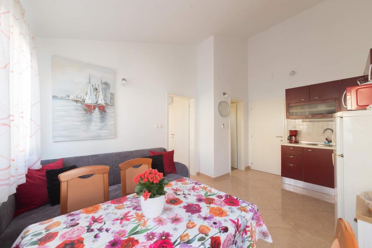 אוגייאן Apartmani Lenka מראה חיצוני תמונה