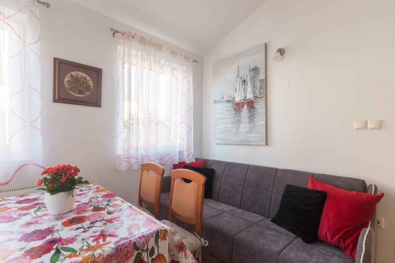 אוגייאן Apartmani Lenka מראה חיצוני תמונה