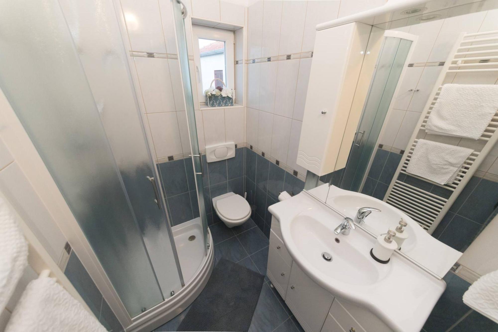 אוגייאן Apartmani Lenka מראה חיצוני תמונה