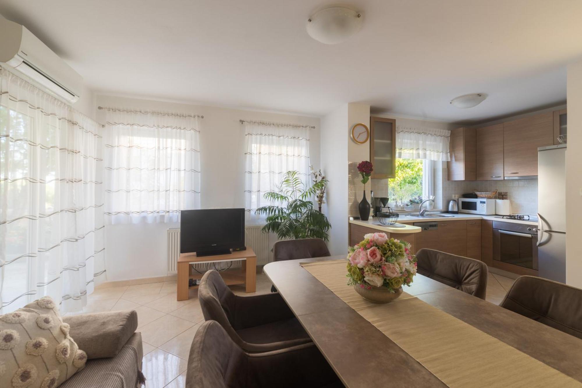 אוגייאן Apartmani Lenka חדר תמונה