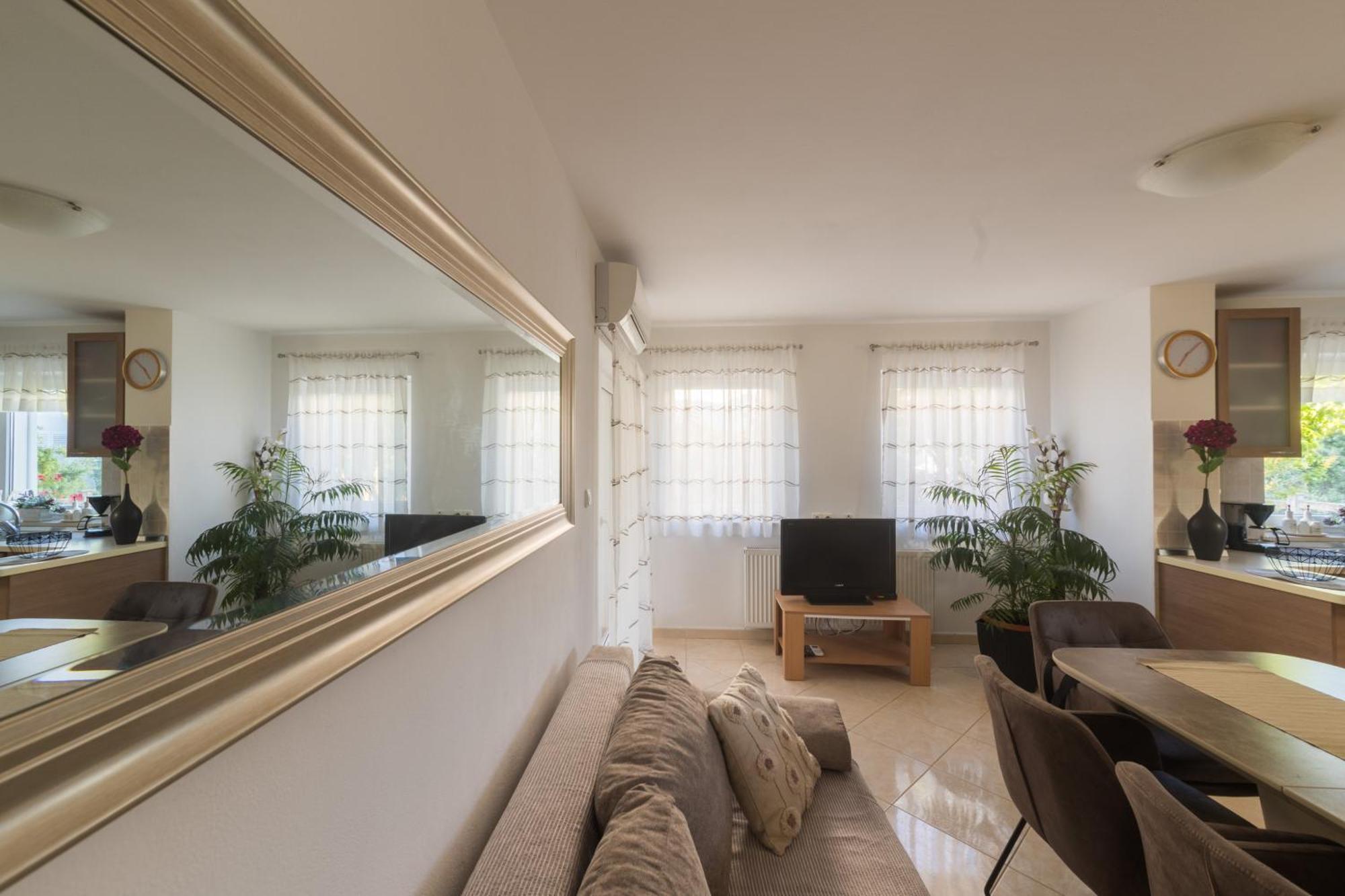 אוגייאן Apartmani Lenka חדר תמונה